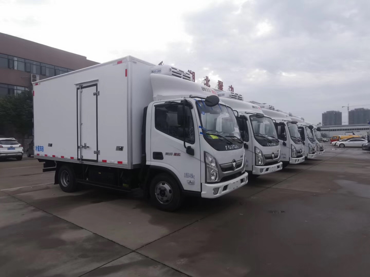 國六 福田奧鈴速運(yùn)BJ5048XLC-F3冷藏車18立方